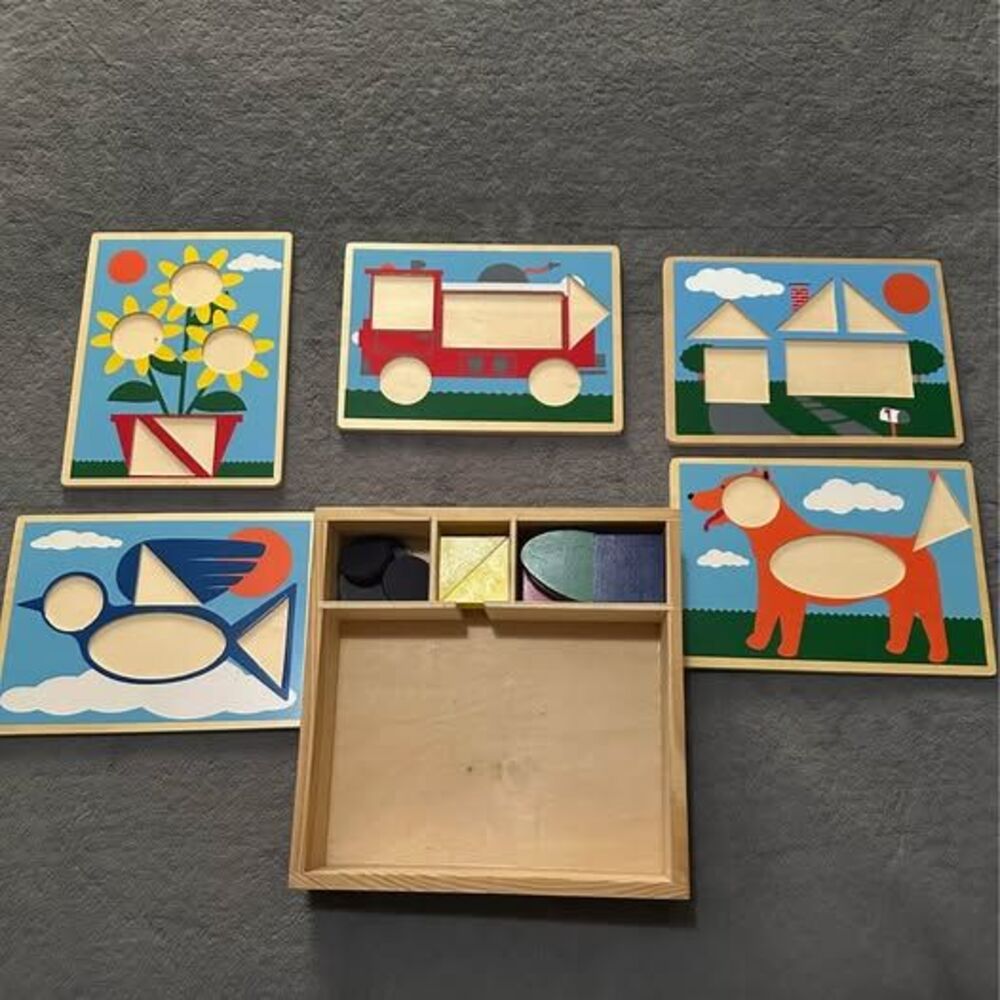 Melissa & Doug Wooden Beginner Pattern Blocks Learning Activity